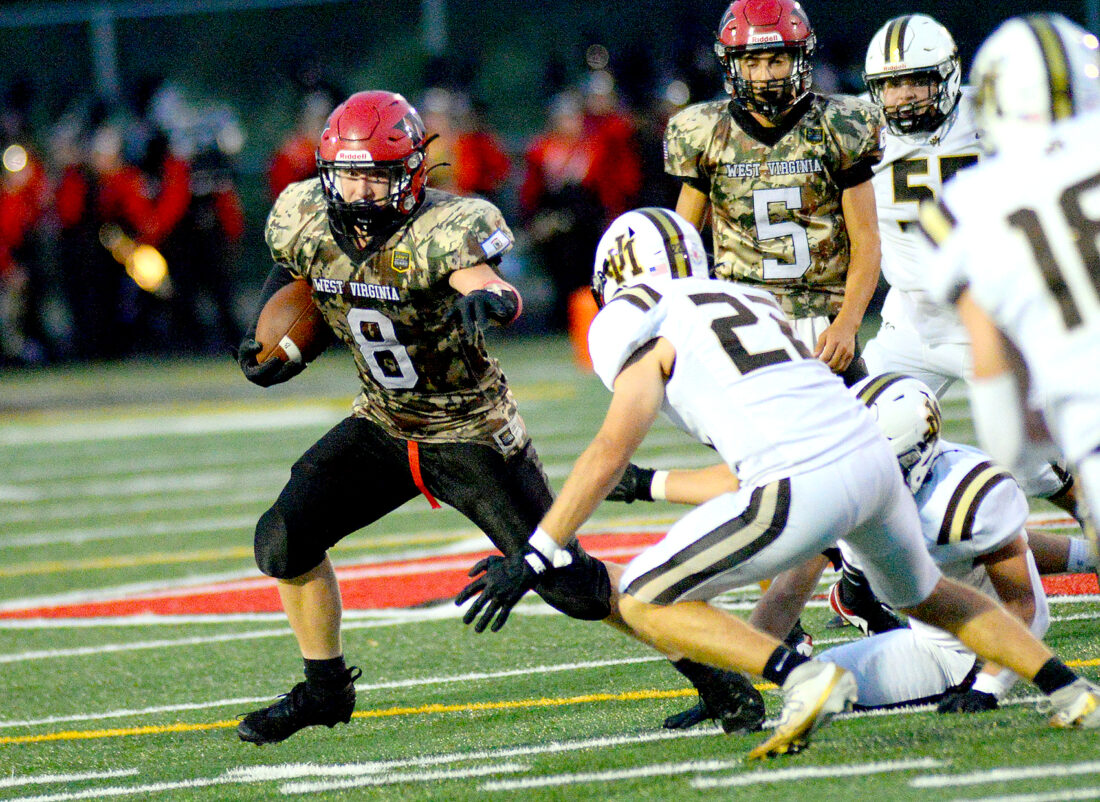 JM airs it out to top Weir, 42